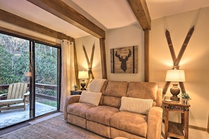 Apartment (1 Bedroom) | Interior - Rustic Banner Elk Getaway ~ 1 Mi to Sugar Mountain (Banner Elk)