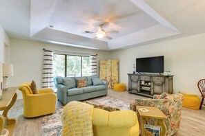 Cottage (2 Bedrooms) | Front of property - Furnished Patio: Hilton Head Island Resort Cottage (Hilton Head Island)