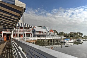 Cottage (2 Bedrooms) | Interior - Furnished Patio: Hilton Head Island Resort Cottage (Hilton Head Island)