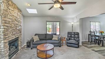 Cottage (2 Bedrooms) | Interior