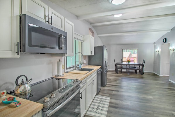Cottage (2 Bedrooms) | Interior