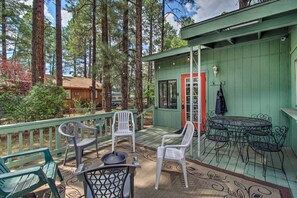 Cottage (2 Bedrooms) | Interior - Woodsy Retreat w/ Deck - 2 Mi to Rainbow Lake! (Lakeside)