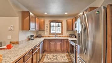 Apartment (1 Bedroom) | Interior