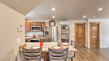 Apartment (1 Bedroom) | Interior