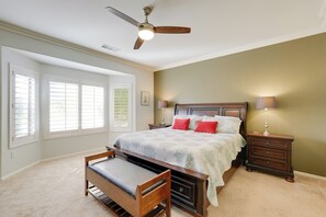 Interior - Sunlit Surprise Escape w/ Casita + Gas Grill! (Surprise)