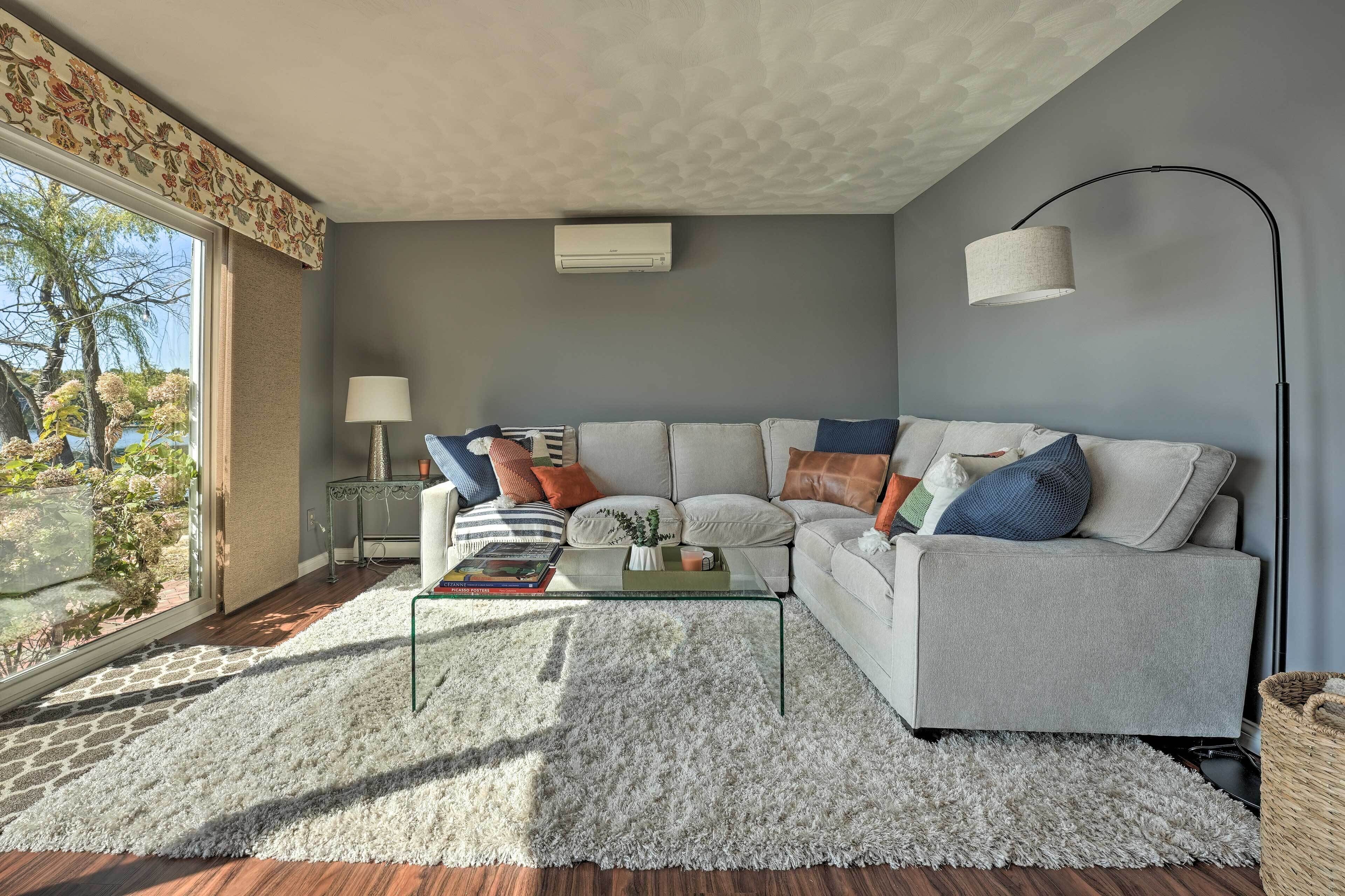 House (4 Bedrooms) | Front of property