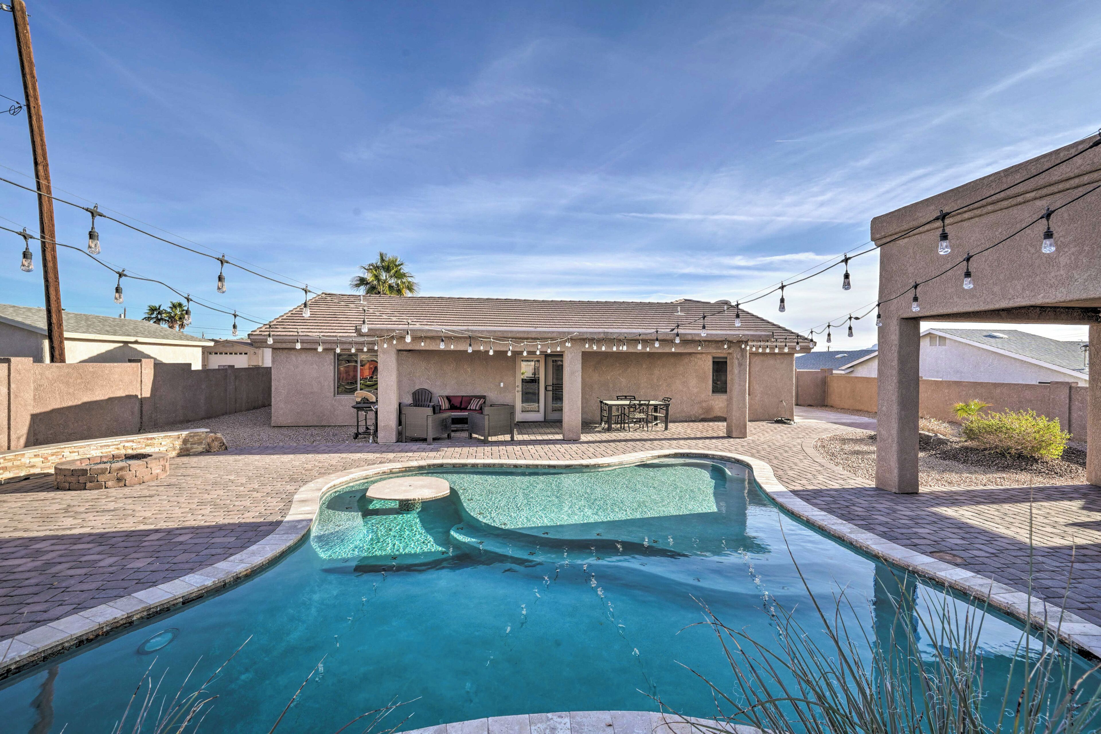 House (4 Bedrooms) | Front of property