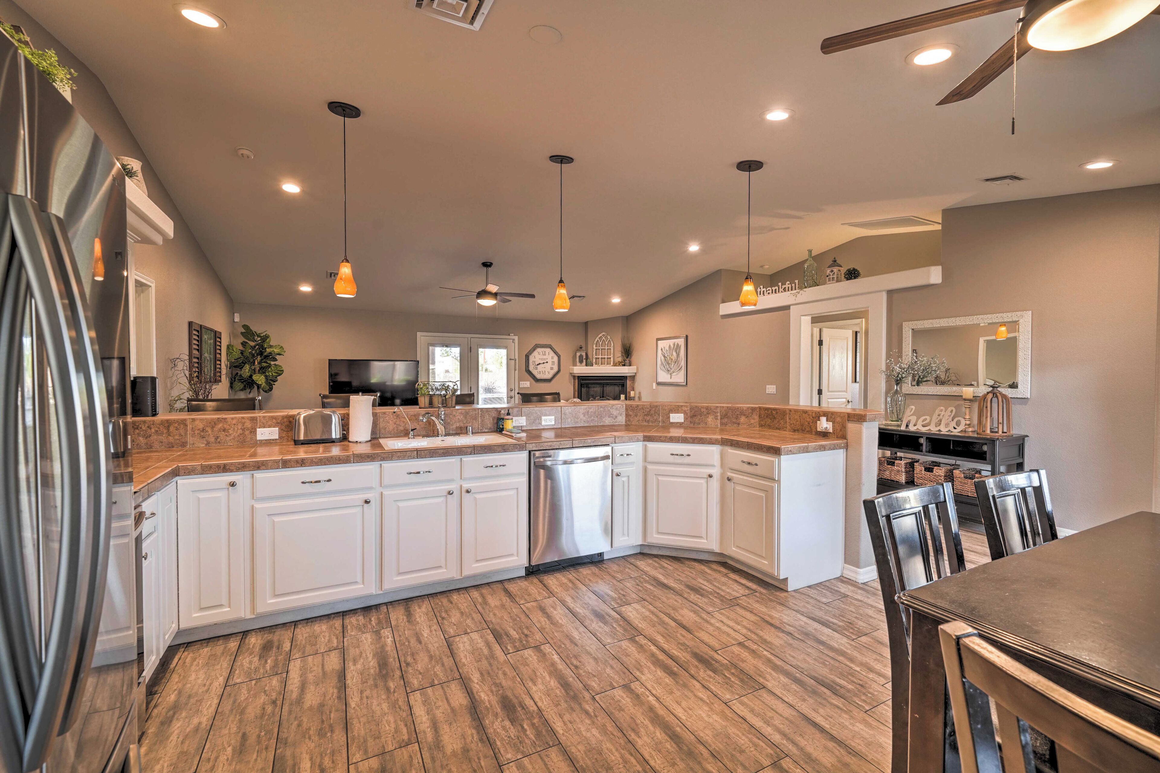 House (4 Bedrooms) | Interior