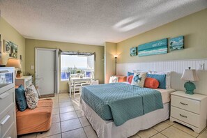 Apartment (0 Bedroom) | Front of property - Waterfront Daytona Beach Studio w/ Pool Access! (Daytona Beach)