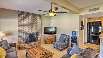House (3 Bedrooms) | Interior