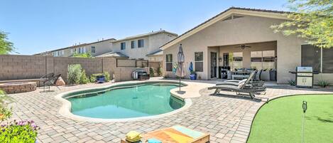 House (4 Bedrooms) | Front of property