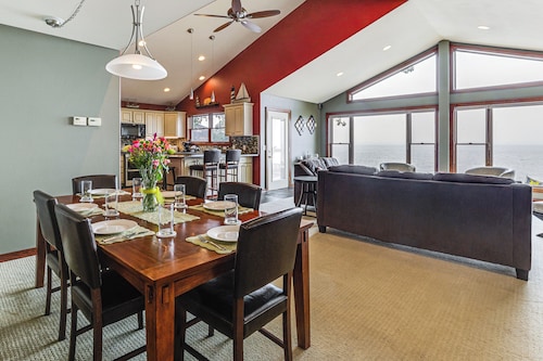 Spacious Edgerton Home w/ Private Beach & Views!