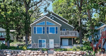 Spacious Edgerton Home w/ Private Beach & Views!