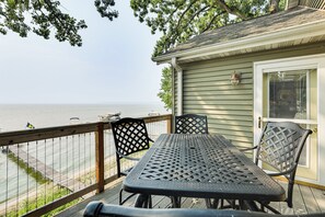 House (3 Bedrooms) | Interior - Spacious Edgerton Home w/ Private Beach & Views! (Edgerton)