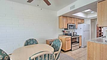 Apartment (2 Bedrooms) | Bahagian dalam