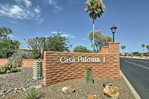 Interior - Green Valley Townhome w/ Patio & Resort Amenities (Green Valley)