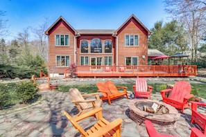 House (5 Bedrooms) | Interior - Fire Pit & Bbq: Elegant Split Rock Resort Getaway! (Lake Harmony)