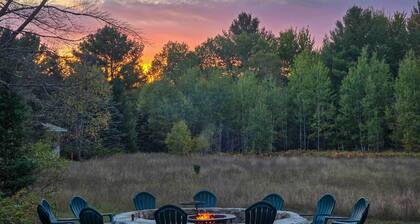 5 Mi to Schuss Mtn: Family Getaway w/ Game Room