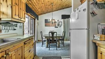 Cottage (3 Bedrooms) | Interior