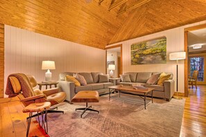 House (3 Bedrooms) | Front of property