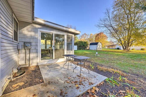 Sunroom Coffee & Backyard Fun Near Notre Dame