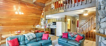 Cozy Black Hills Nature Retreat w/ Private Deck!