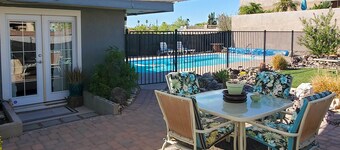 4 Mi to Beach: Lake Havasu Apartment w/ Pool!