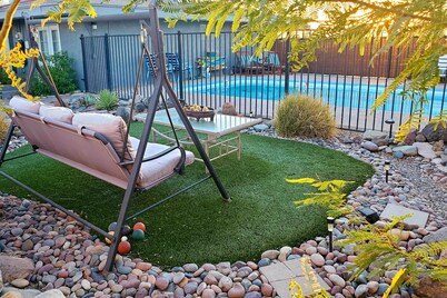 4 Mi to Beach: Lake Havasu Apartment w/ Pool!