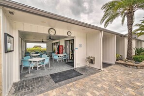 Apartment (2 Bedrooms) | Interior - Resort-style Siesta Key Condo: Walk to Beach! (Siesta Key)
