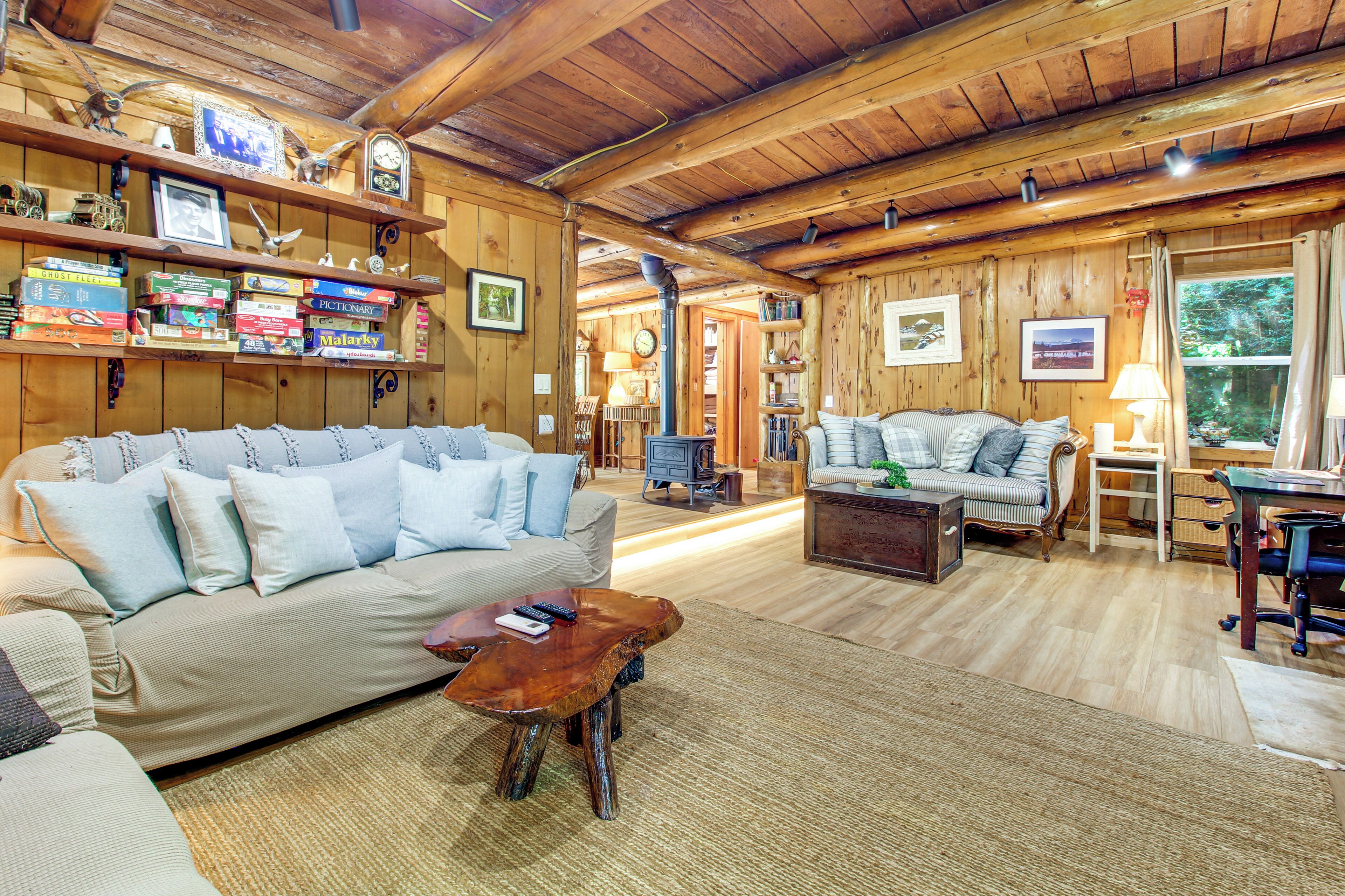 House (2 Bedrooms) | Interior