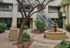 Apartment (1 Bedroom) | Interior - Phoenix Abode w/ Pool Access: Walk to Fashion Park (Phoenix)