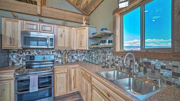 Casa (2 Bedrooms) | Interior