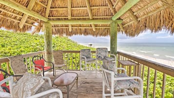 House (3 Bedrooms) | Property grounds