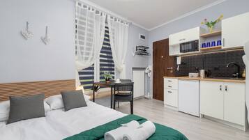 Studio, Kitchen | Living room