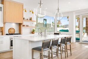 Private kitchen - The Beach Front Max 14 Bedroom Home (St. George)