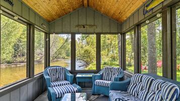 House (2 Bedrooms) | Bahagian dalam