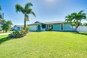 House (3 Bedrooms) | Interior - Modern Home w/ Peloton Bike & Grill in Cape Coral! (Cape Coral)
