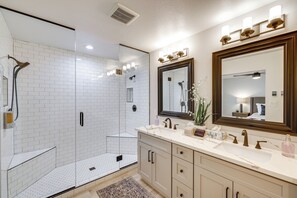 Interior - 6 Mi to Lookout Mountain: Scottsdale Home w/ Grill (Scottsdale)