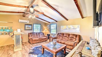 Casa (2 Bedrooms) | Interior