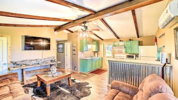 Casa (2 Bedrooms) | Interior