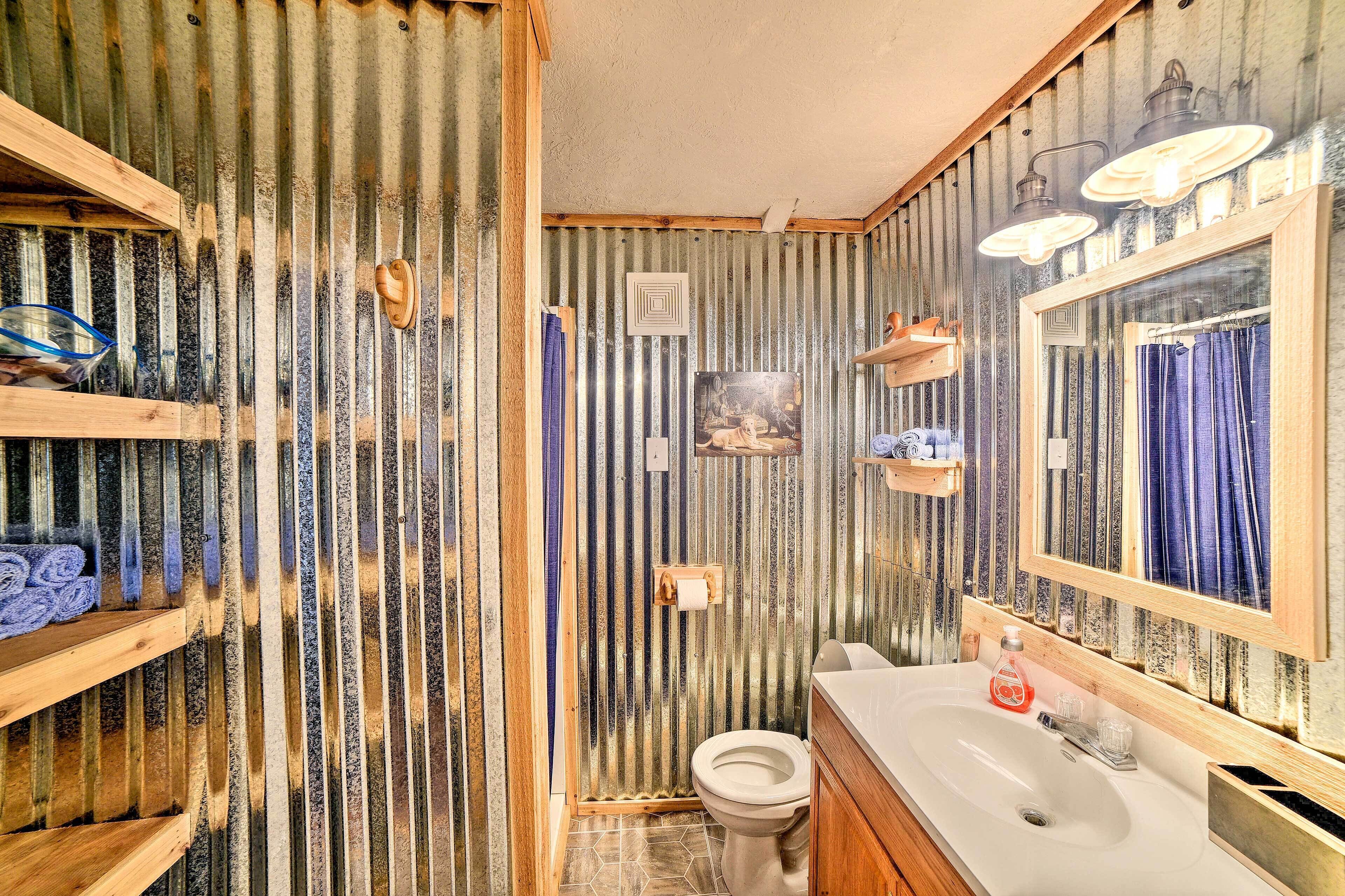 House (2 Bedrooms) | Interior