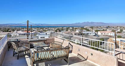Patio, Rooftop Deck & Mtn Views: Lake Havasu Home!