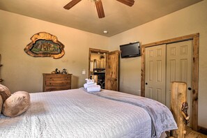 House (3 Bedrooms) | Interior - Cripple Creek Mountain Getaway w/ Hot Tub & Views! (Cripple Creek)