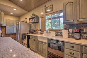 Talo (3 Bedrooms) | Sisätilat