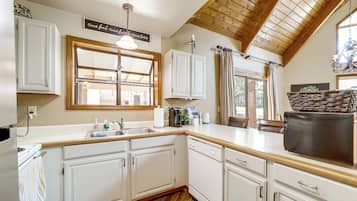 Hus (3 Bedrooms) | Innvendig