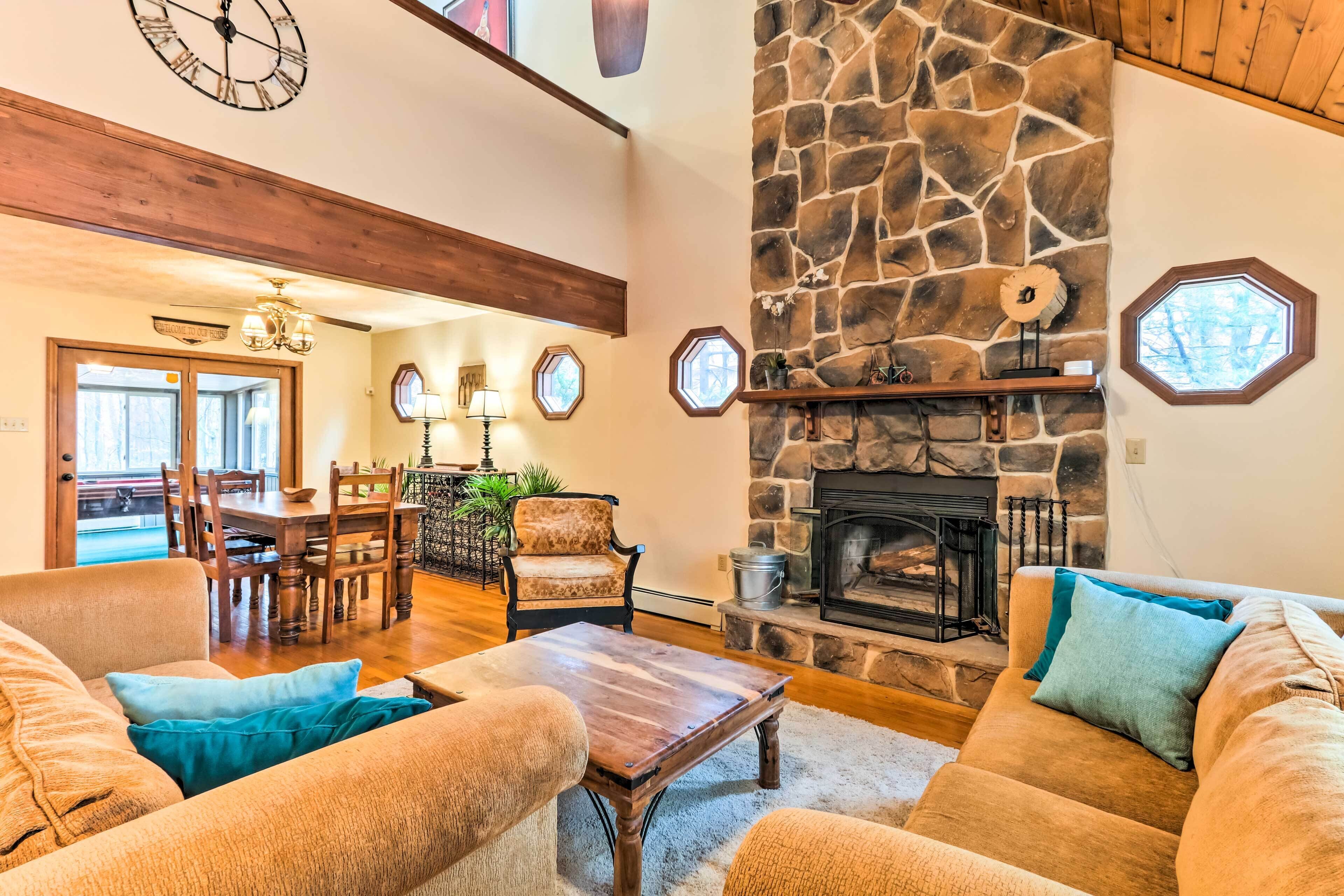 Télévision, cheminée