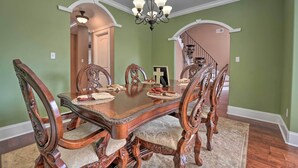 Rumah (5 Bedrooms) | Interior