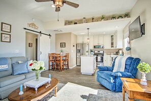 Casa (2 Bedrooms) | Interior