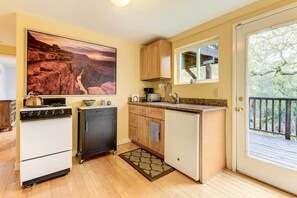 Apartment (1 Bedroom) | Interior - Mill Valley Escape - 13 Miles to San Francisco! (Mill Valley)