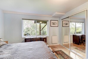 Apartment (1 Bedroom) | Interior - Mill Valley Escape - 13 Miles to San Francisco! (Mill Valley)